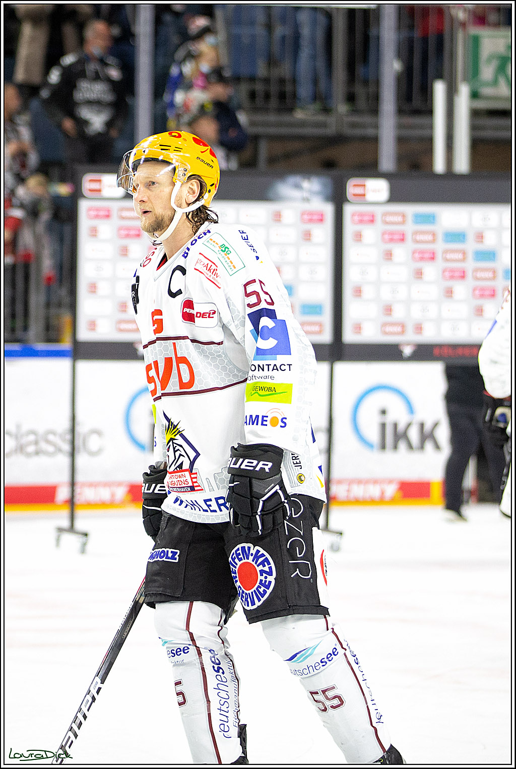 PENNY DEL; Koelner Haie- Fishtown Pinguins Bremerhaven; Koeln, 23.11.2021